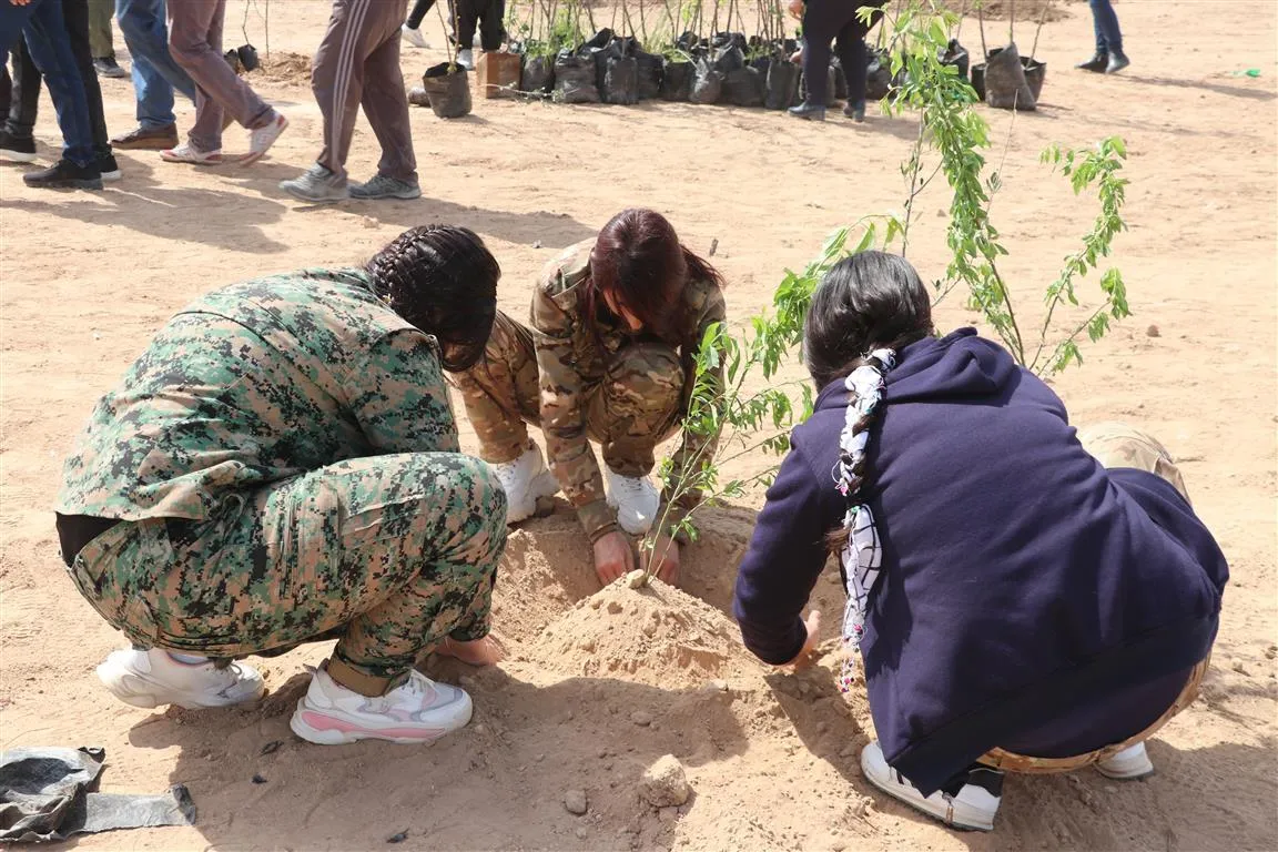 ​​​​​​​فعاليات بيئية واحتفالات بمناسبة ميلاد القائد عبد الله أوجلان