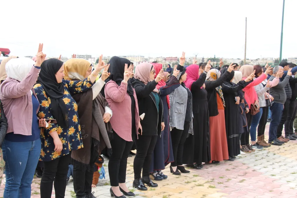 ​​​​​​​أهالي منبج يشيعون جثمان الشهيد مصطفى محمد الحمود إلى مثواه الأخير