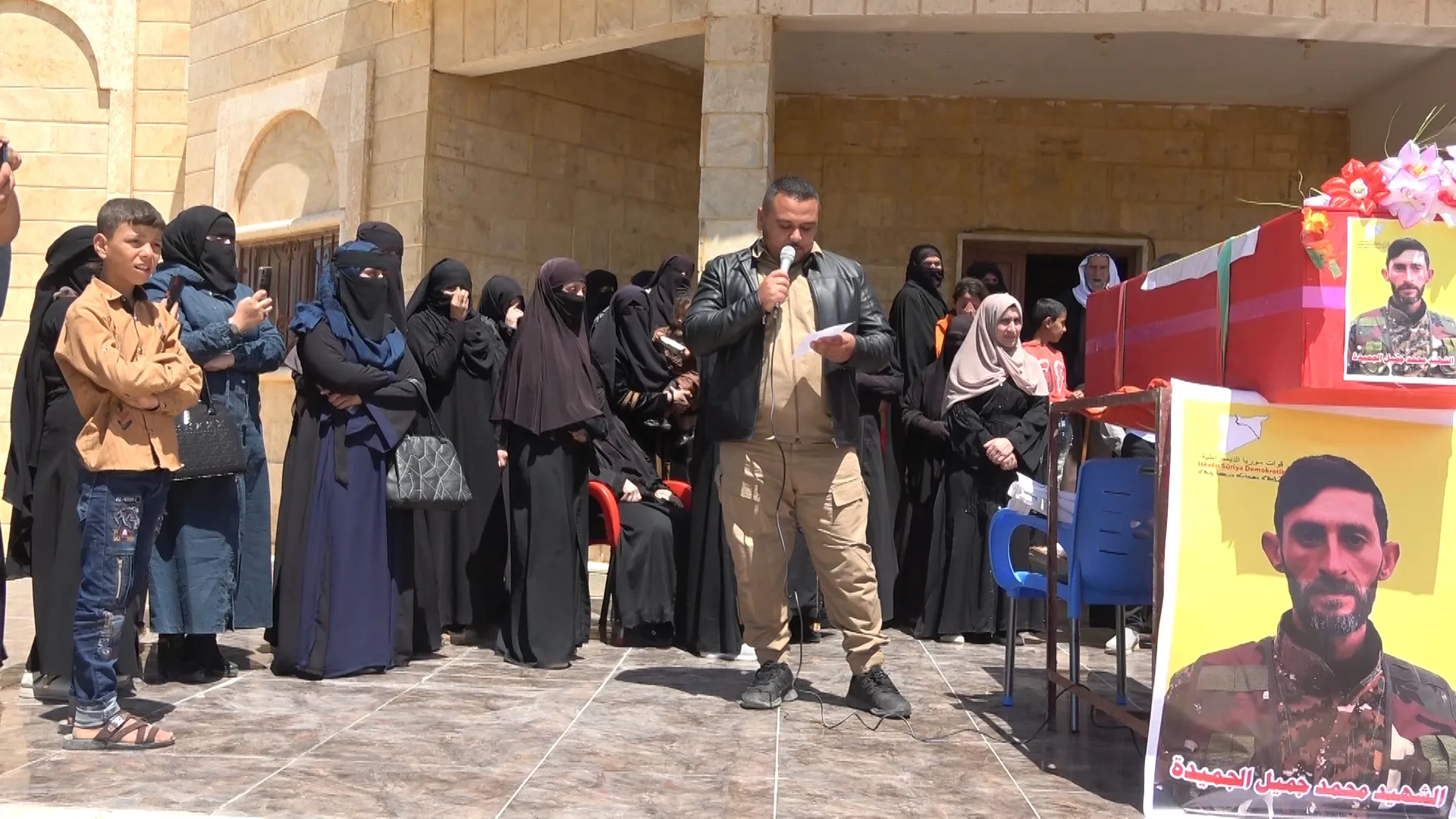 تشييع جثماني شهيدين إلى مثواهما الأخير في مزار الشهيد خضر ببلدة أبو خشب