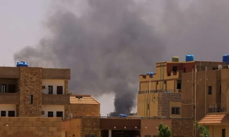 بينهم عمر البشير ...فرار مساجين من سجن في الخرطوم