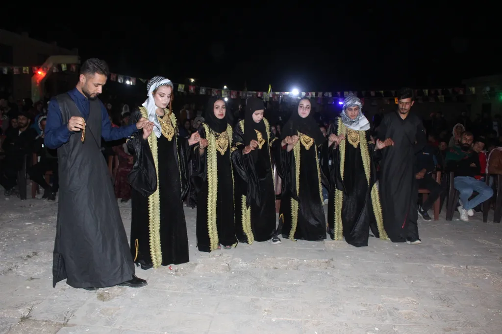 احتفاء بميلاد القائد عبد الله اوجلان حفل فني في تل براك