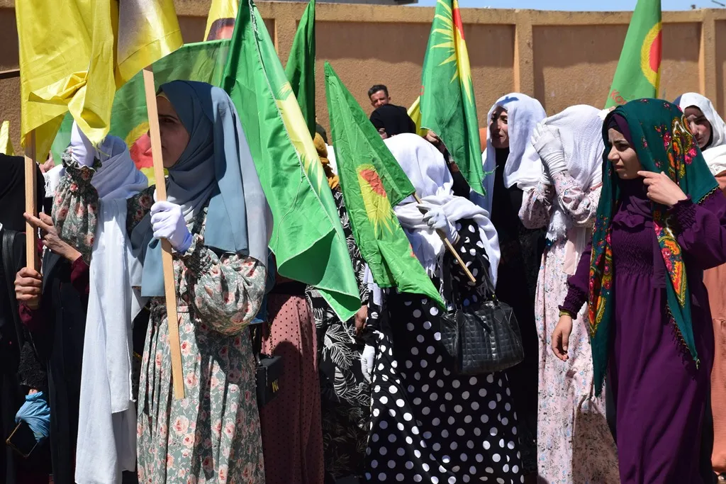 ​​​​​​​مسيرة داعمة للمرشحات في الانتخابات التركية