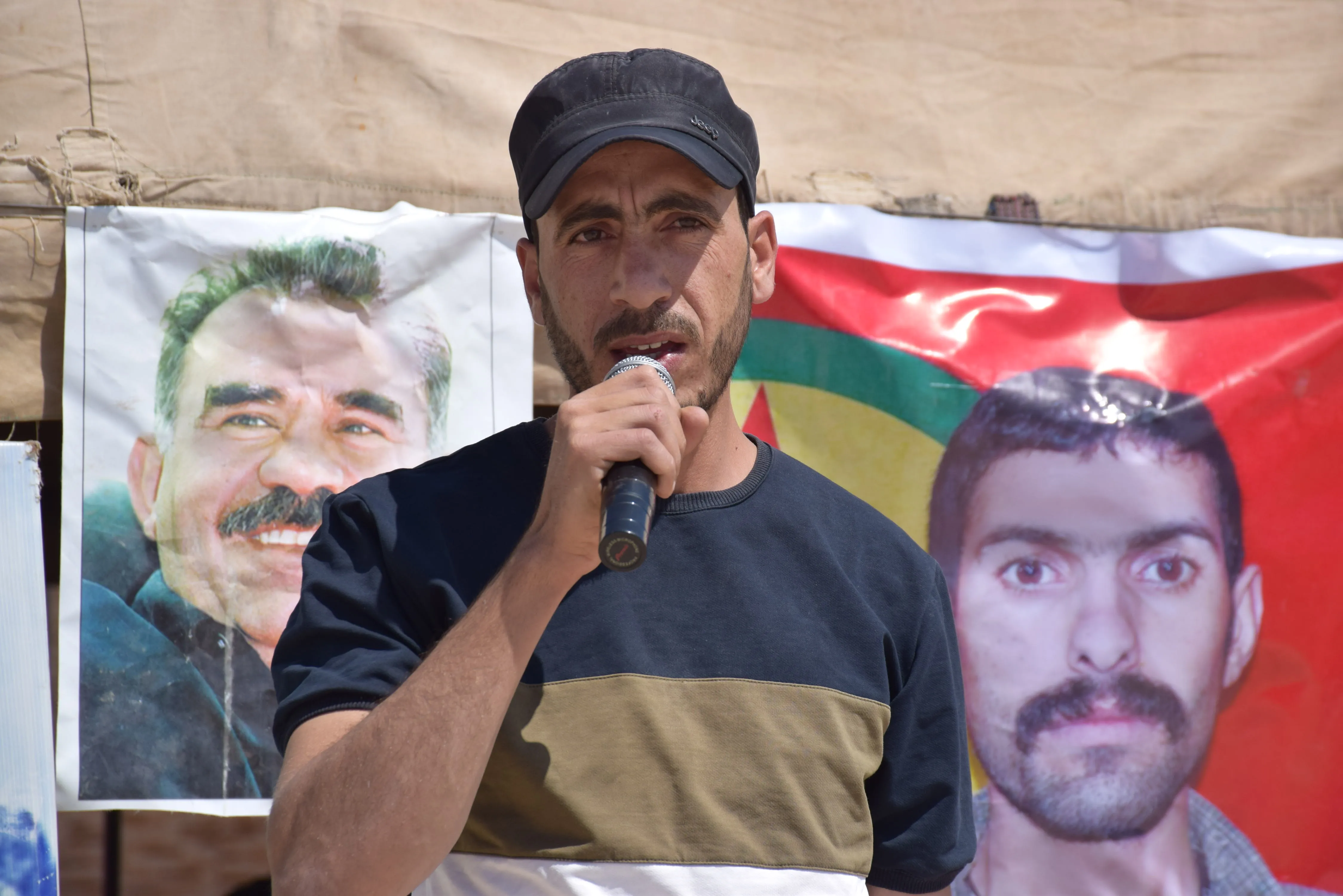 ​​​​​​​أهالي مقاطعة قامشلو يقدمون واجب العزاء لذوي ثلاث شهداء