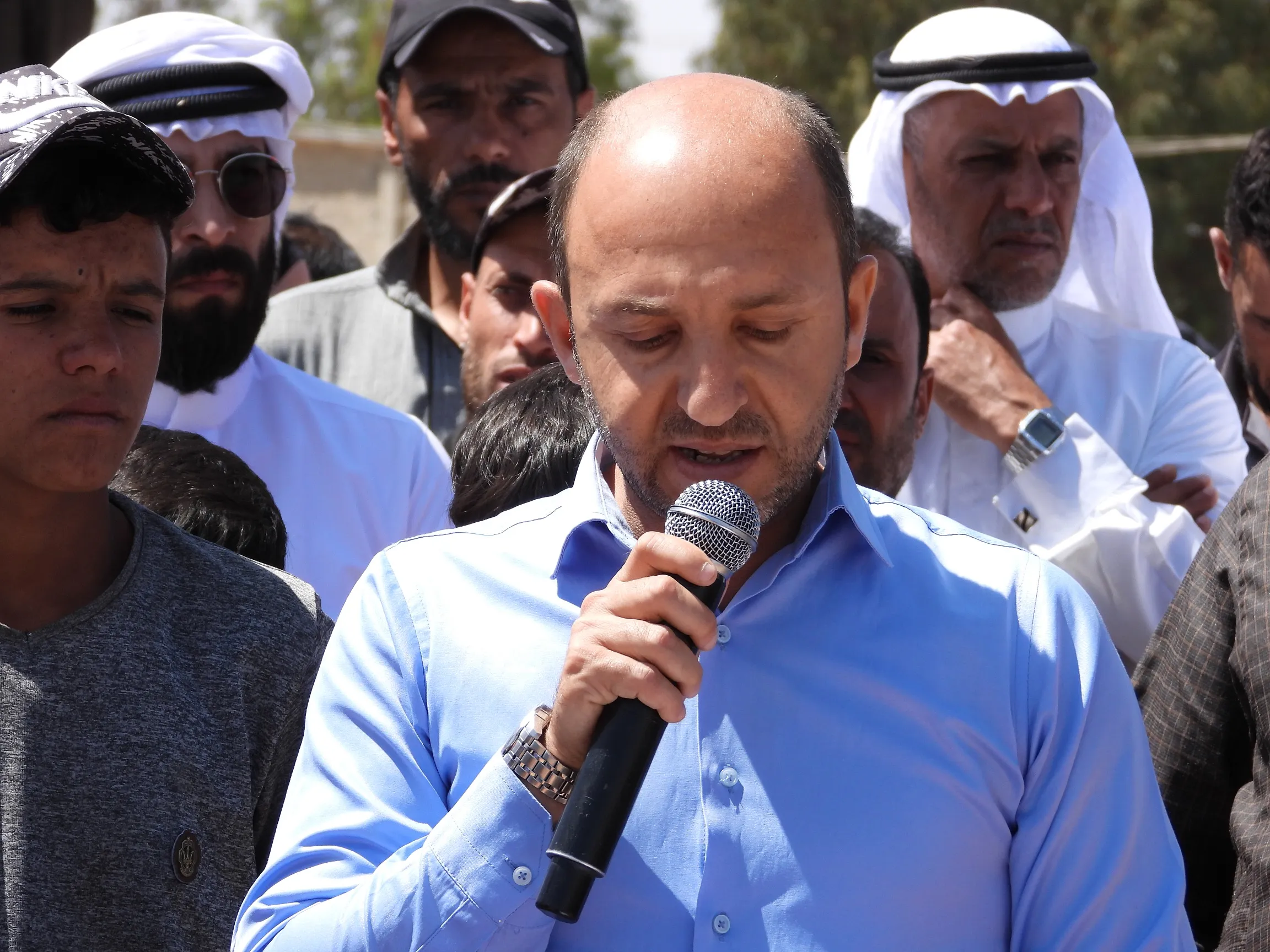 جثمان شهيد مجلس الطبقة المدني يوارى الثرى