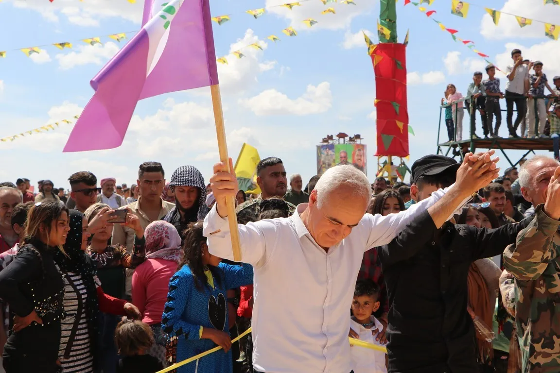 ​​​​​​​حشود غفيرة تطالب بالحرية الجسدية للقائد عبد الله أوجلان