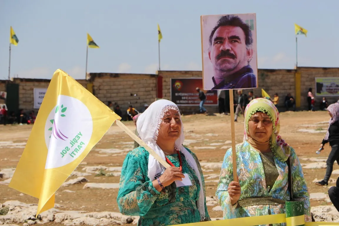 ​​​​​​​حشود غفيرة تطالب بالحرية الجسدية للقائد عبد الله أوجلان