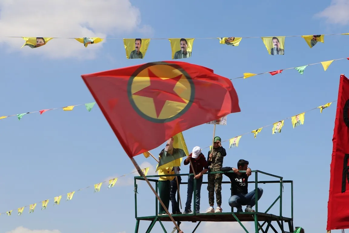 ​​​​​​​حشود غفيرة تطالب بالحرية الجسدية للقائد عبد الله أوجلان
