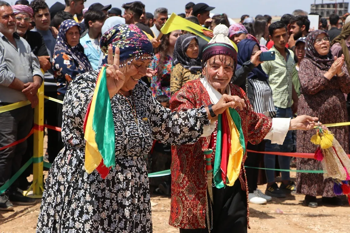 ​​​​​​​حشود غفيرة تطالب بالحرية الجسدية للقائد عبد الله أوجلان