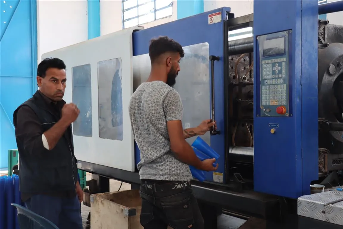 معمل يوفر حاجة المنطقة ويساهم في توفير فرص عمل