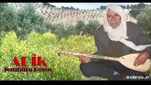 العازف المنسي.. العم آديك