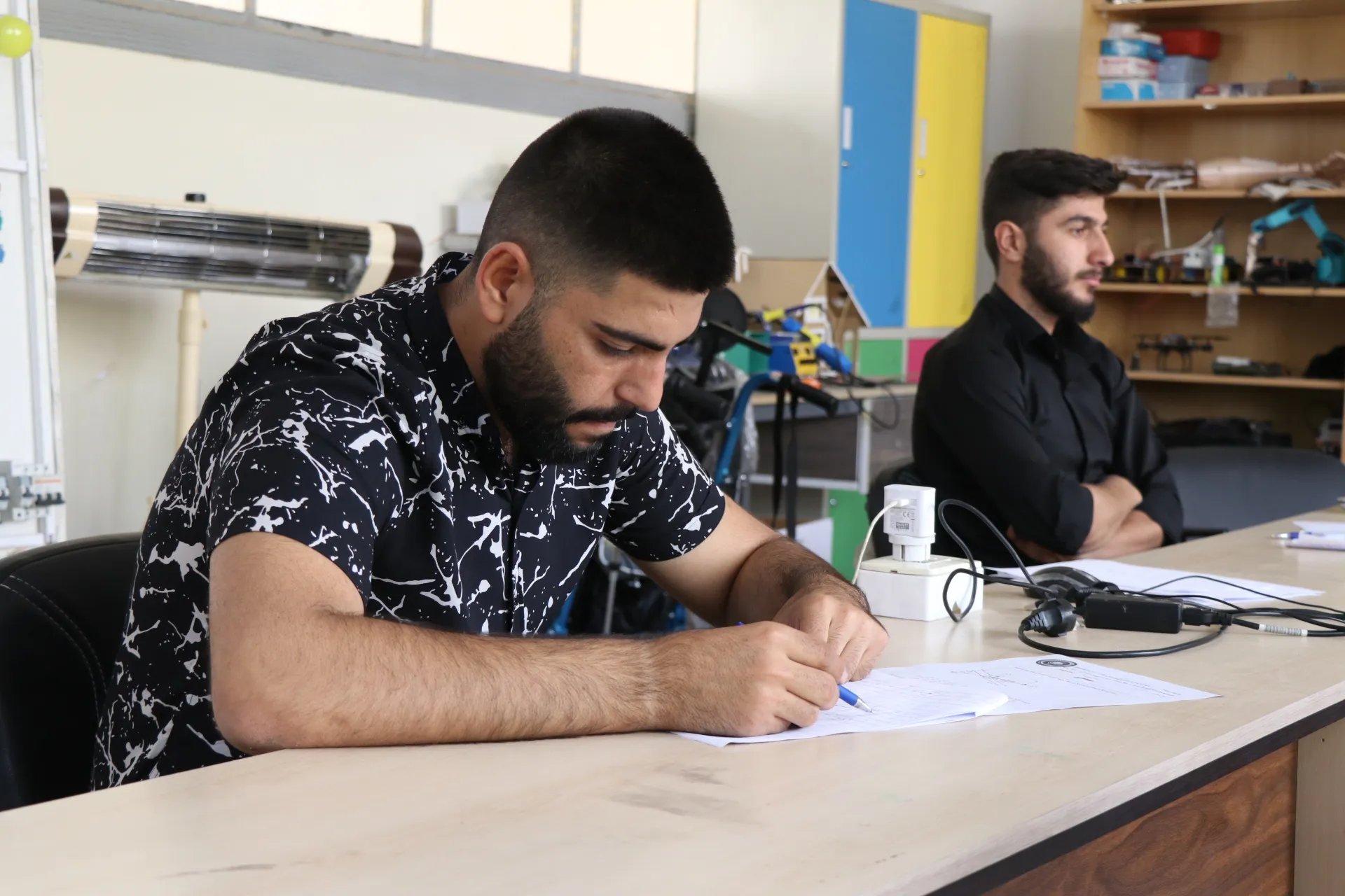 ​​​​​​​بدء الامتحانات العملية في جامعة روج آفا