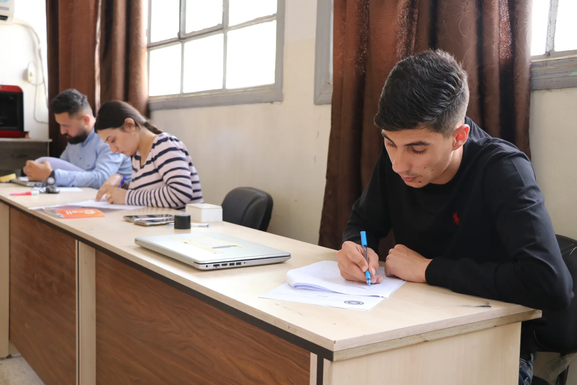 ​​​​​​​بدء الامتحانات العملية في جامعة روج آفا