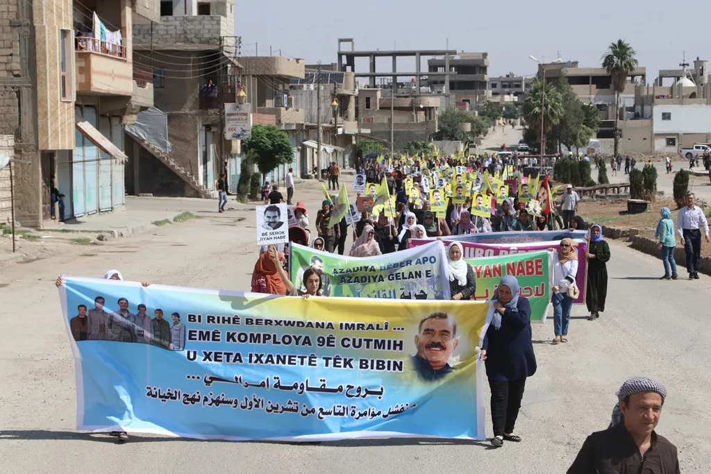 ​​​​​​​خلال مظاهرتين: لن نتراجع عن النضال حتى تحقيق النصر والحرية الجسدية للقائد