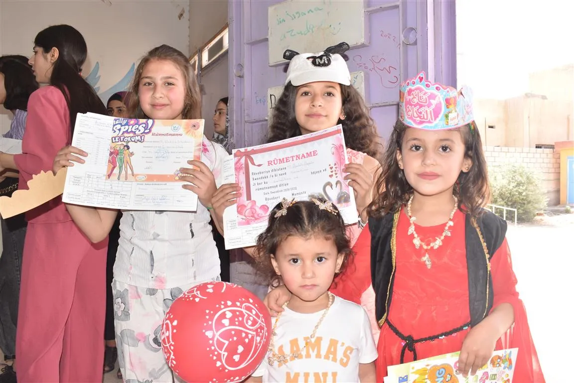​​​​​​​189 ألف طالب وطالبة يستلمون الجلاء المدرسي