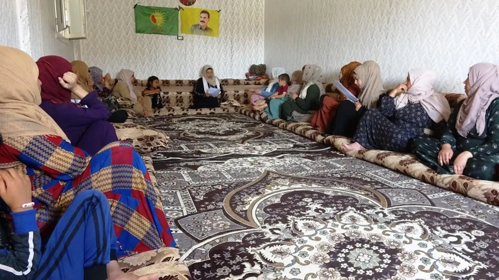 النساء يعاهدن بالسير على خطا المناضلة سما يوجا