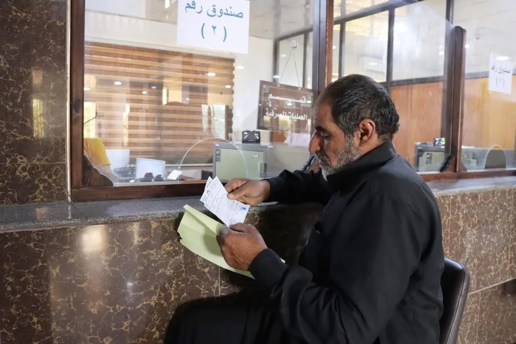 مزارعو الرقة يبدؤون باستلام فواتير القمح ويشيدون بنظام تسليم الفواتير