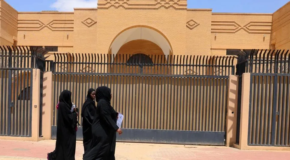 إيران تعيد فتح سفارتها في السعودية غداً