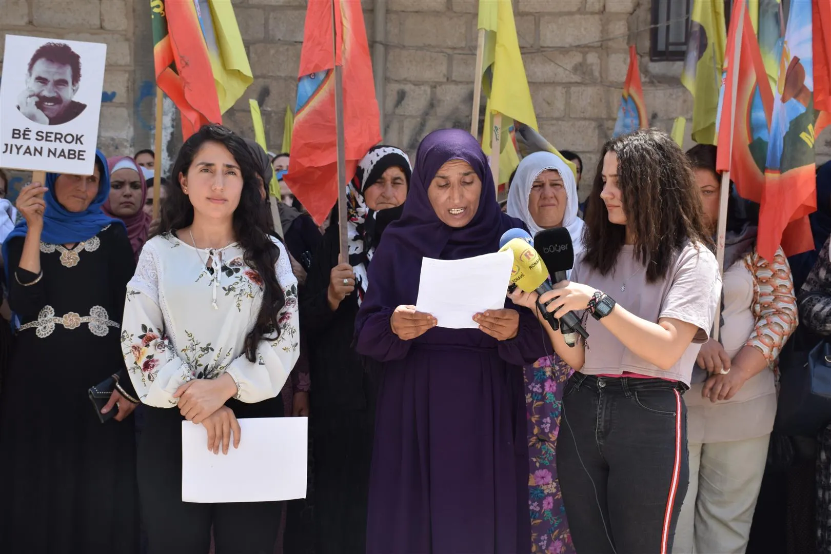 كيانات سياسية ومجتمعية ونسائية تدين المجزرة التي ارتكبها الاحتلال التركي