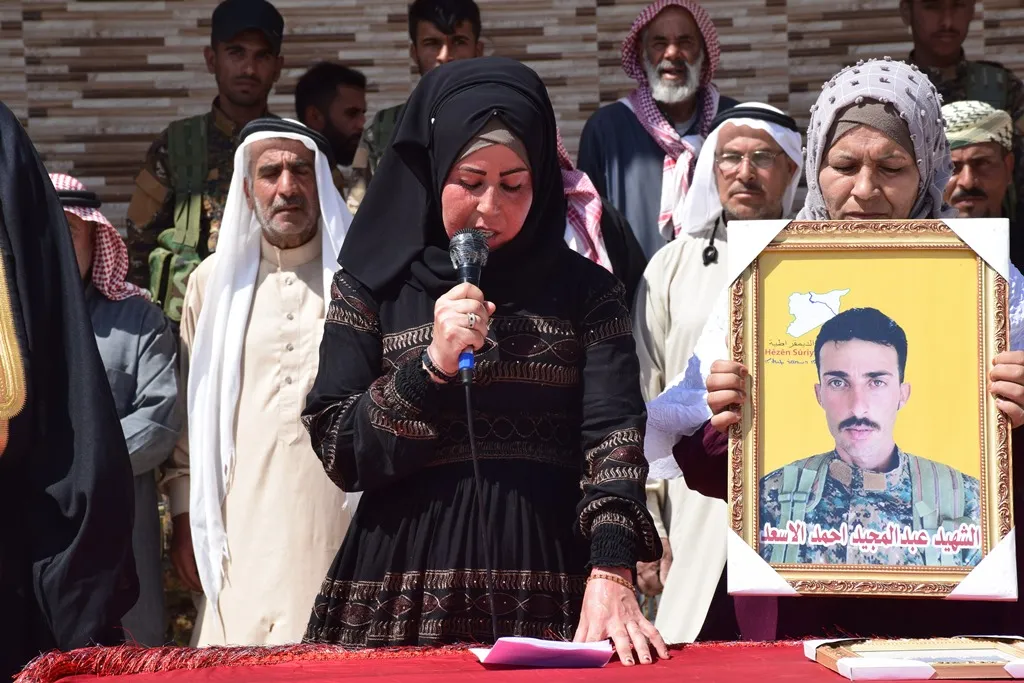 أهالي الشدادي يشيّعون جثمان المقاتل عبد المجيد أحمد الأسعد إلى مثواه الأخير