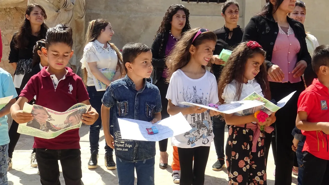 ​​​​​​​توزيع ١٣ ألف جلاء على طلبة المرحلة الابتدائية في الشهباء
