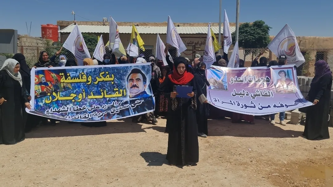 تجمع نساء زنوبيا يعاهد على السير على خطا الشهيدات المناضلات حتى تحقيق النصر