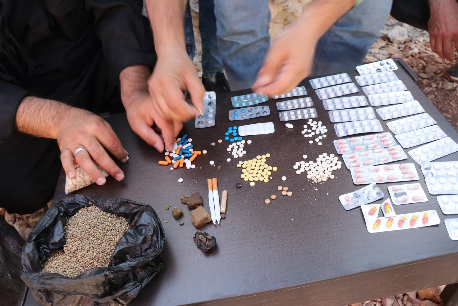 الأمن الداخلي يتلف كمية من المخدرات في حلب ويدعو  الأهالي للتضامن من أجل مكافحتها