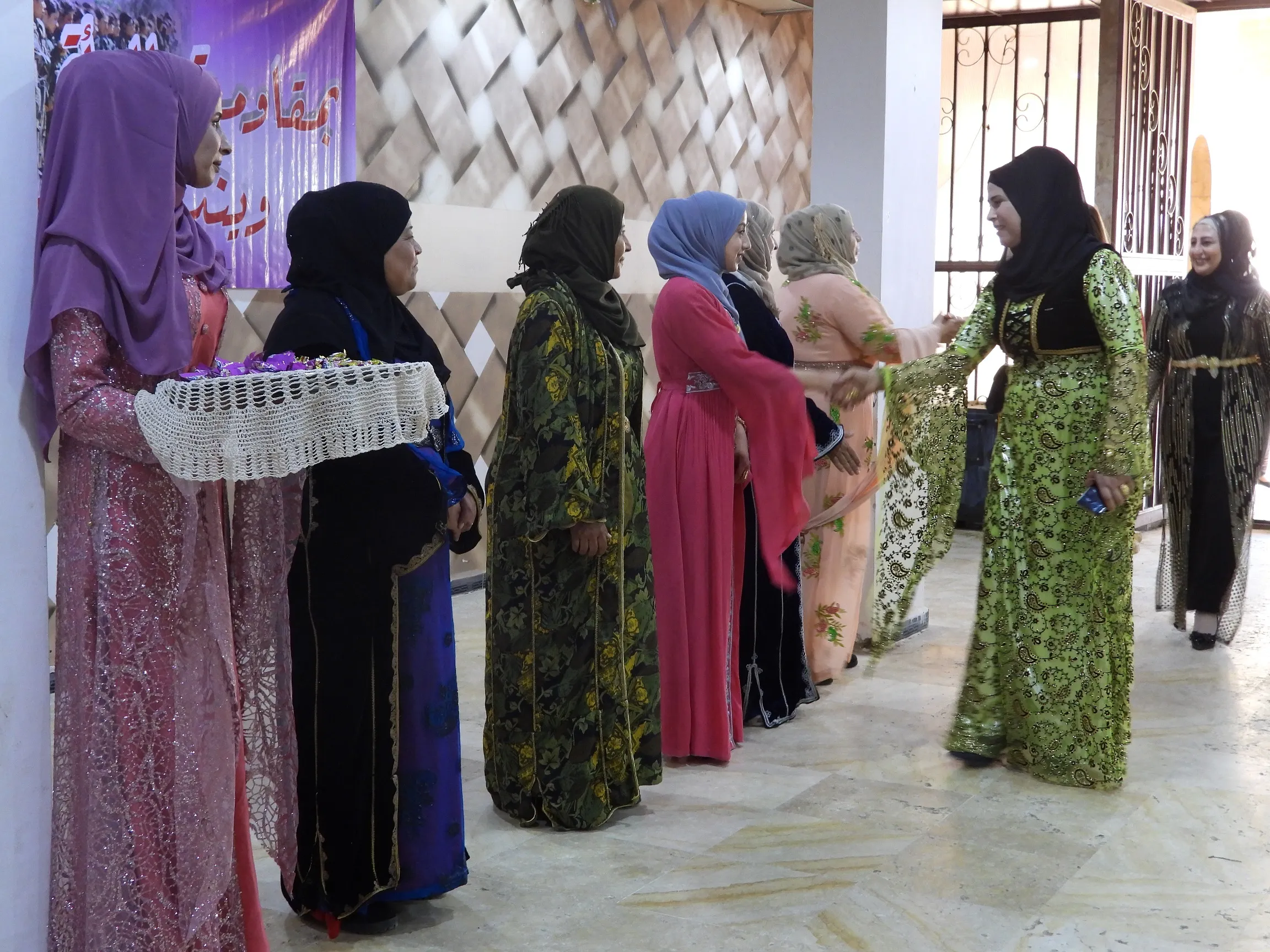 تجمع نساء زنوبيا يعقد كونفرانسه الأول في الطبقة ويصادق على عدد من التوصيات