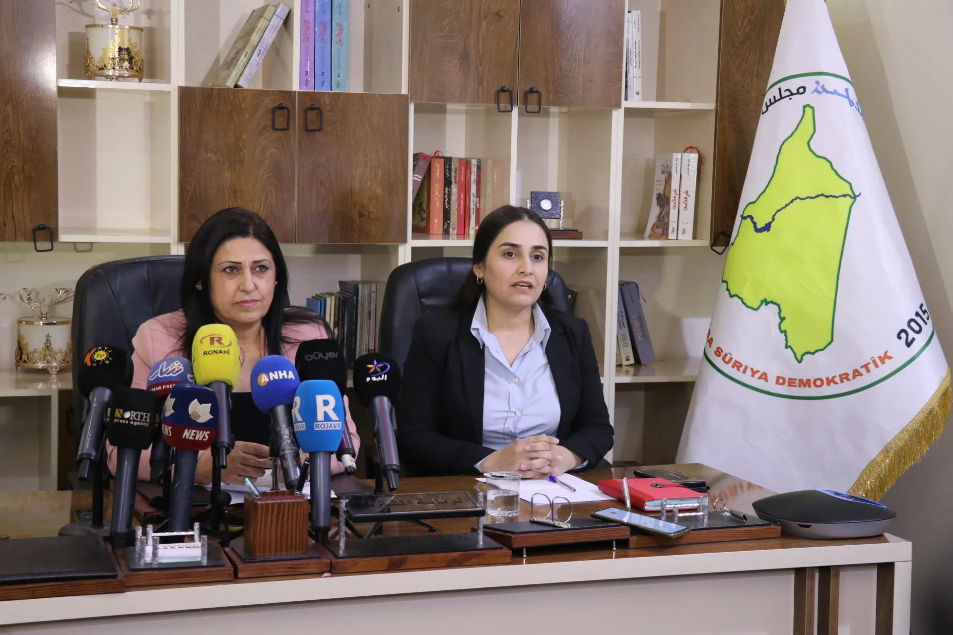 مسد وهيئة التنسيق الوطنية لقوى التغيير الديمقراطي يعلنان عن "وثيقة توافق" لحل الأزمة السورية