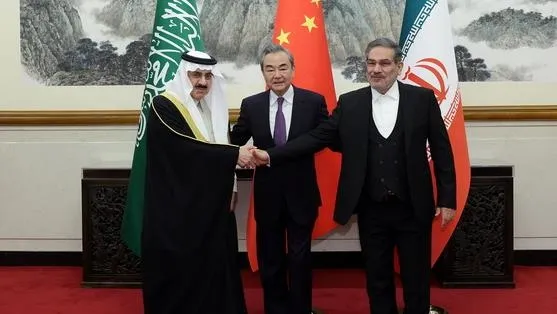إعادة العلاقات الدبلوماسية السعودية مع أطراف متناقضة.. أسبابها ونتائجها