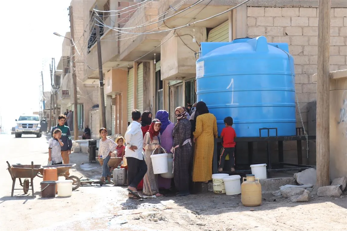 ​​​​​​​أملهن عودة المياه إلى الصنابير