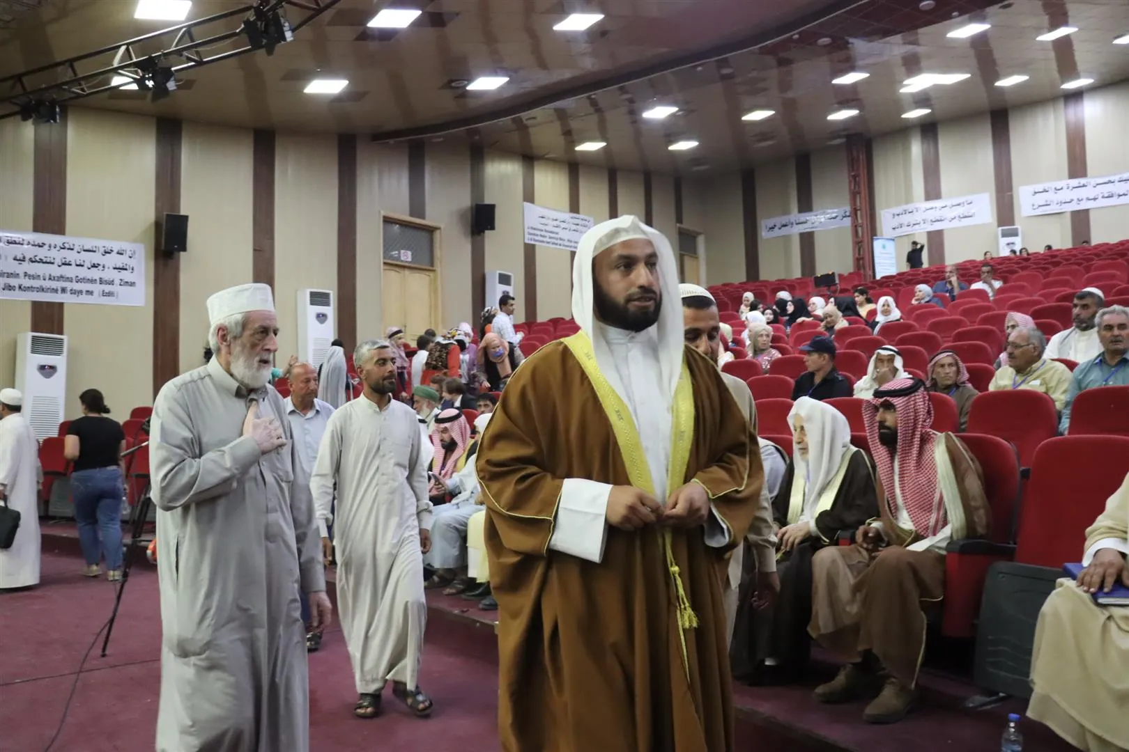 ​​​​​​​بدء أعمال اليوم الثاني والأخير للمؤتمر الدولي الثاني للأديان والمعتقدات