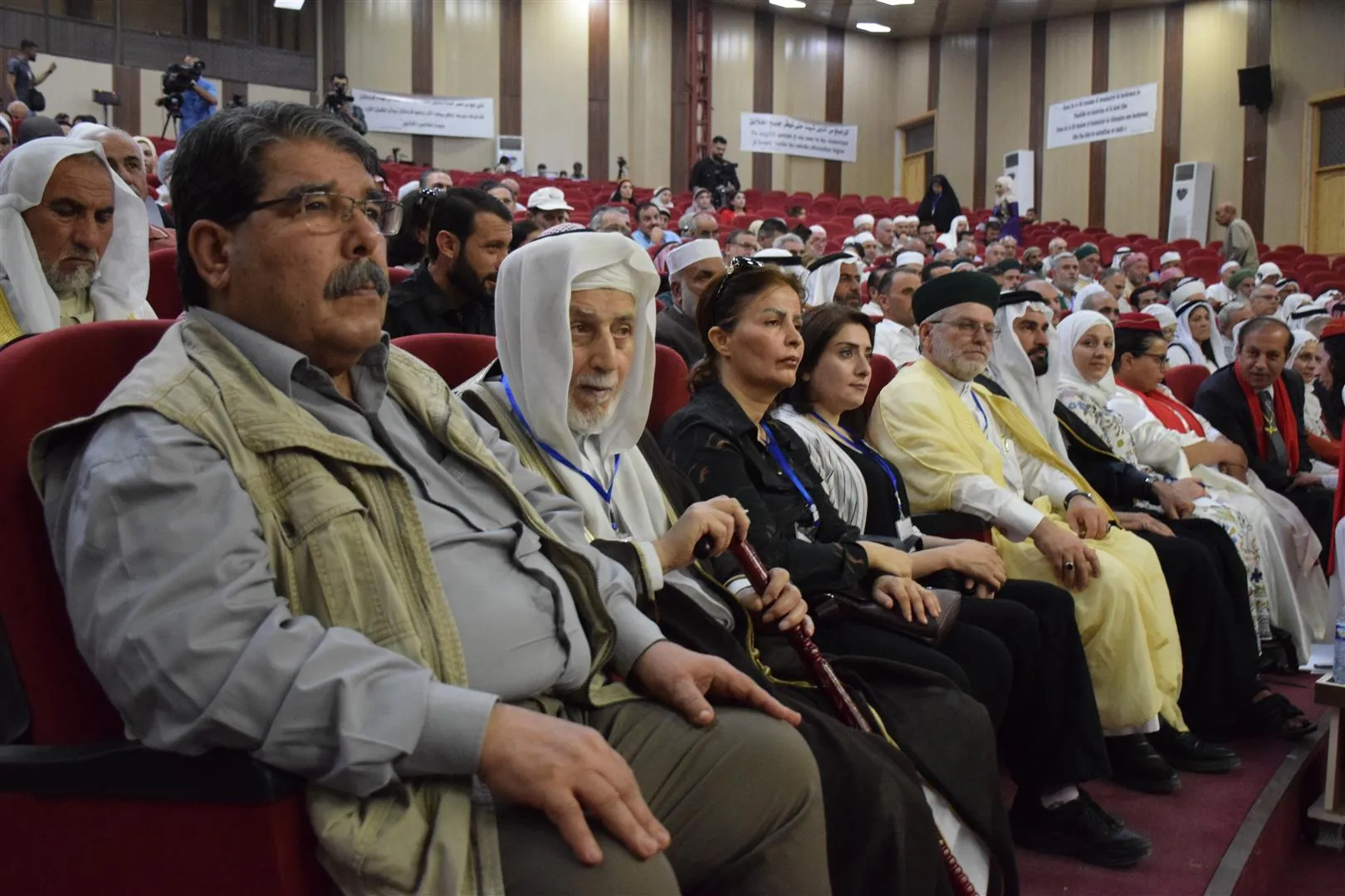 من مؤتمر الأديان والمعتقدات: تطبيق الإدارة الذاتية يؤمّن السلام للسوريين