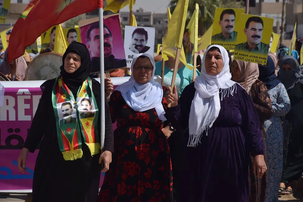 سخط شعبي يعمّ إقليم الجزيرة ضد التهديدات التي طالت القائد عبد الله أوجلان