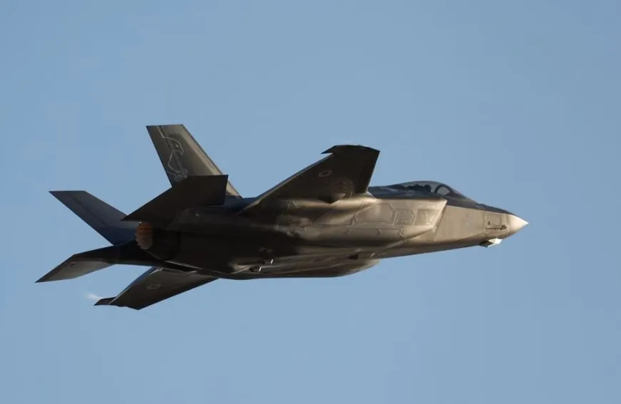 إسرائيل تشتري 25 طائرة من طراز F-35