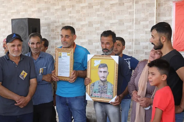 جثمان المقاتل محمد فيصل يوارى الثرى في تربه سبيه