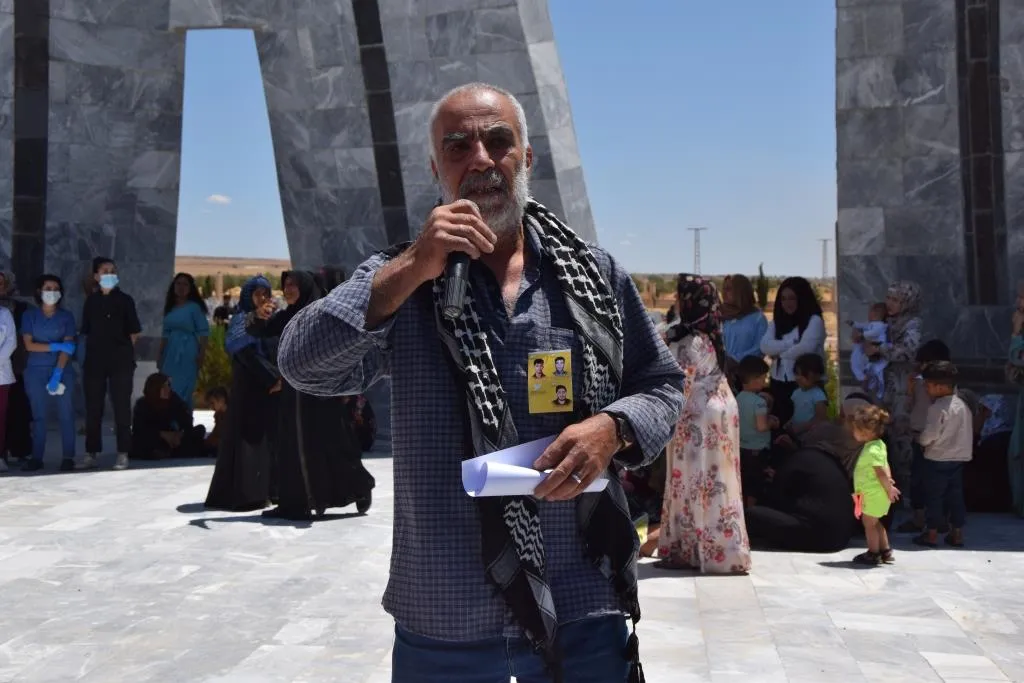 ​​​​​​​مراسم مهيبة لشهيد من الكريلا و3 شهداء من مجلس منبج العسكري