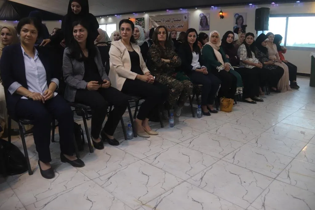 ​​​​​​​مشاركات في مؤتمر نساء زنوبيا: بفلسفة المرأة، الحياة، الحرية سنناضل لبناء سوريا ديمقراطية