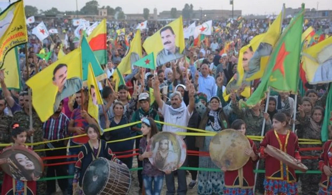 "أصبحت ثورة روج آفا أمل الشعوب"