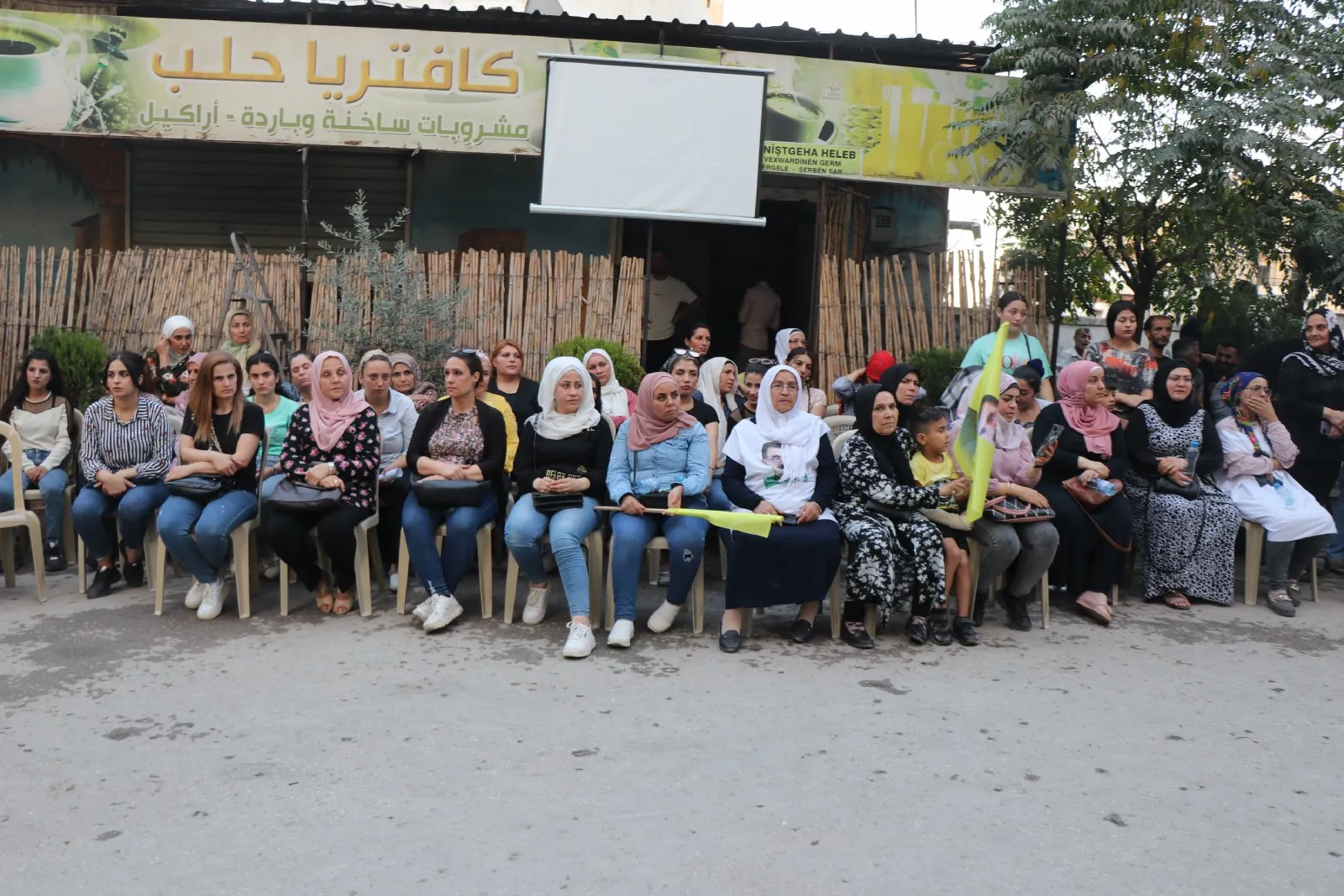 لليوم الثاني من فعالية الاعتصام في حلب التأكيد على مواصلة النضال
