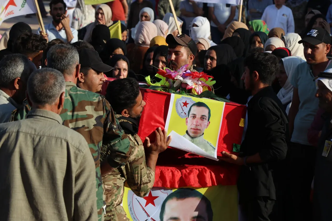 تشييع جثمان الشهيد حسن حردان في الحسكة
