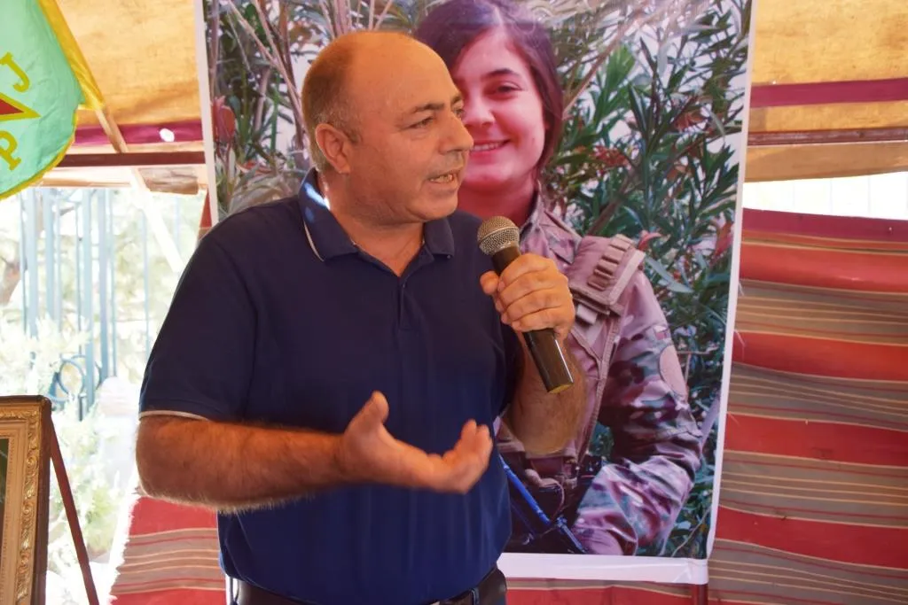 ​​​​​​​التأكيد على بذل المزيد من التضحيات في مراسم عزاء لذوي الشهيدة أزدا