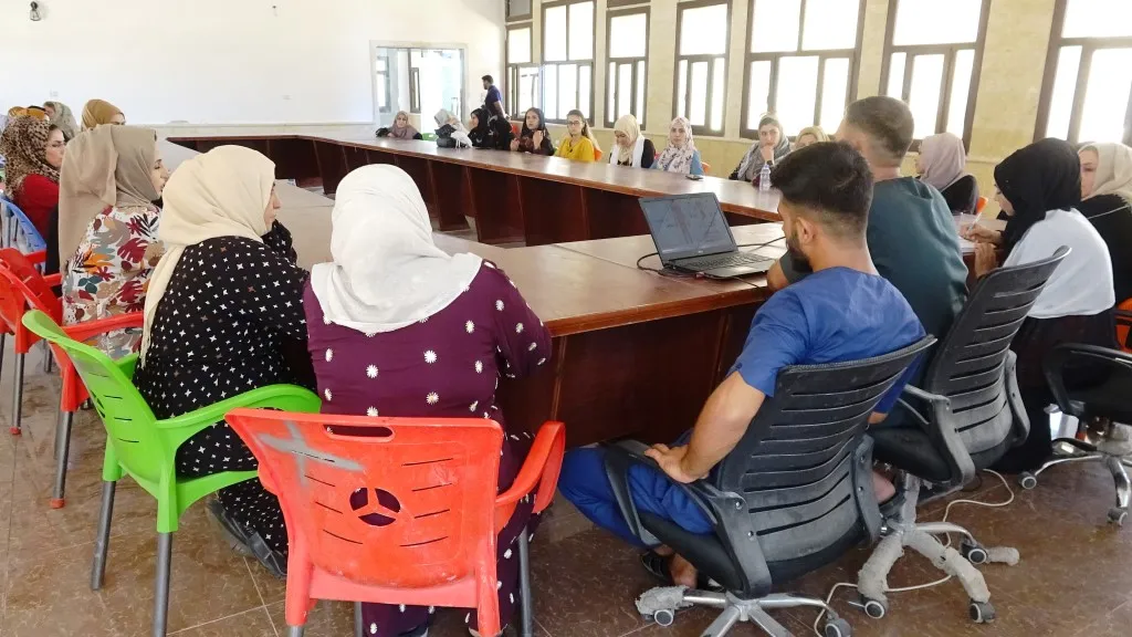 محاضرة توعوية عن مخاطر المخدرات في عين عيسى