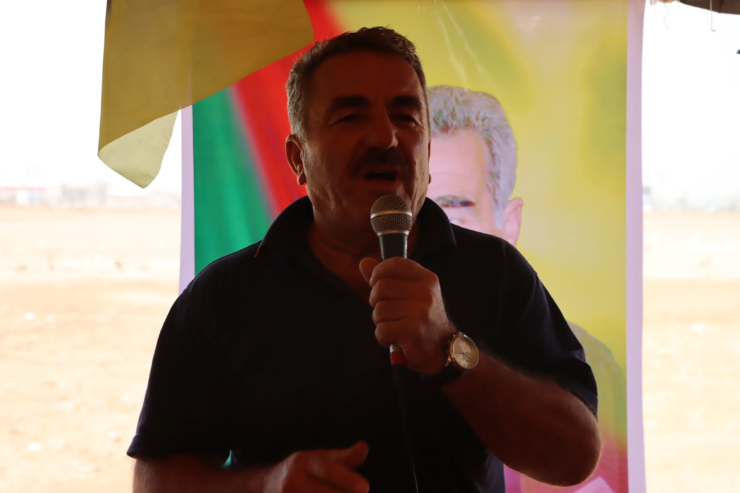 ​​​​​​​أهالي قامشلو يقدّمون واجب العزاء لذوي الشهيد جميل حبيب