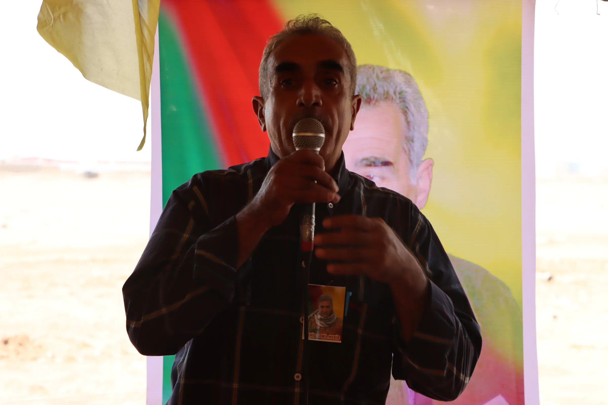 ​​​​​​​أهالي قامشلو يقدّمون واجب العزاء لذوي الشهيد جميل حبيب