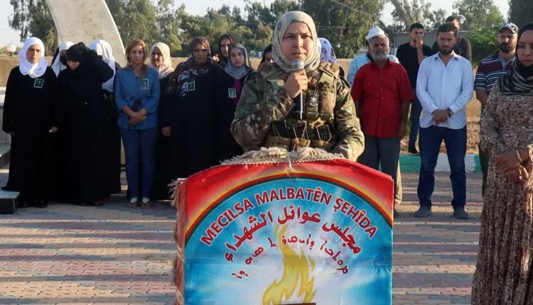 ​​​​​​​أهالي الطبقة يشيّعون جثمان الشهيدة ريم الجاسم