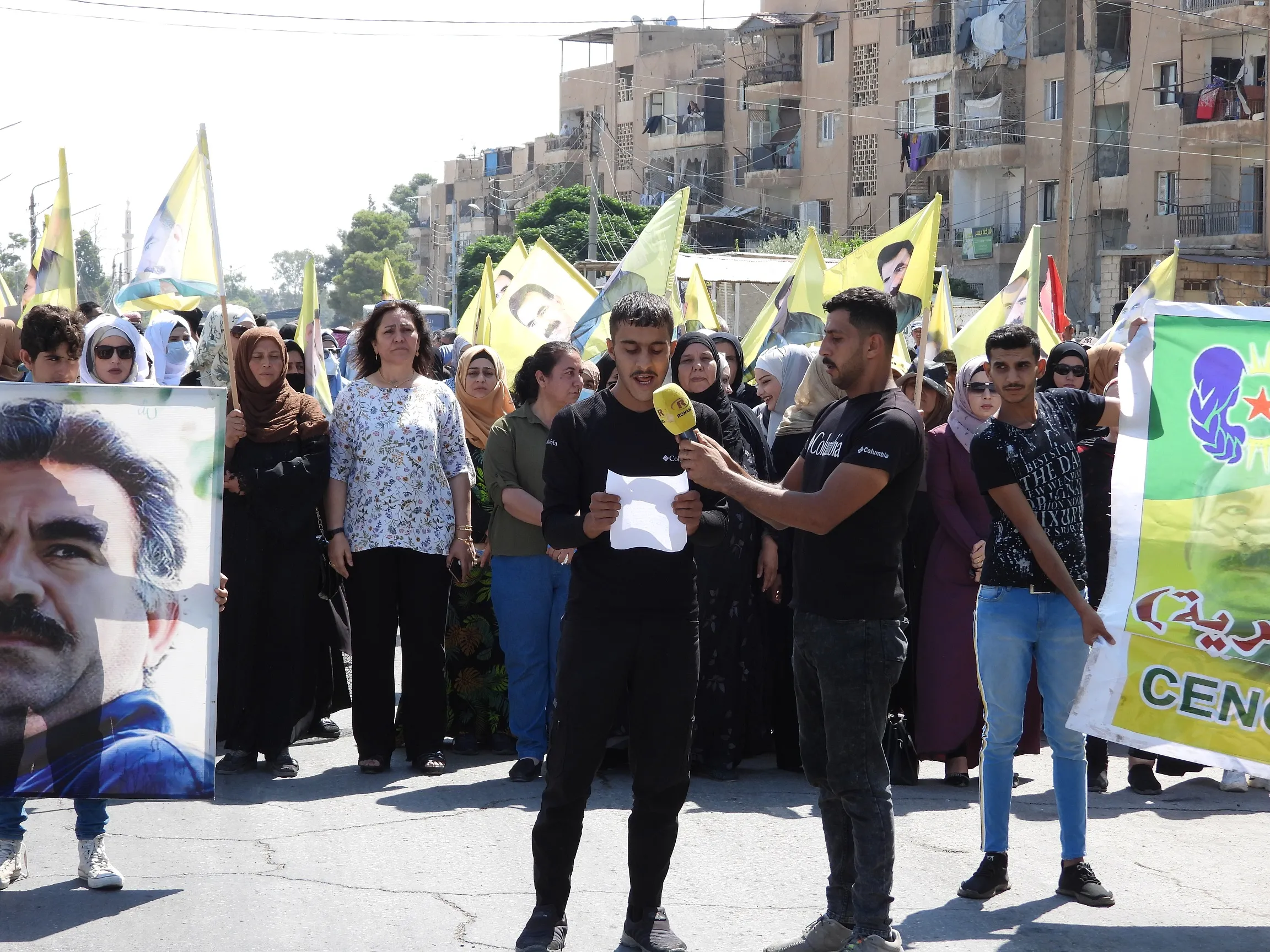 ​​​​​​​مظاهرة مناهضة لسياسات الدولة التركية في الطبقة
