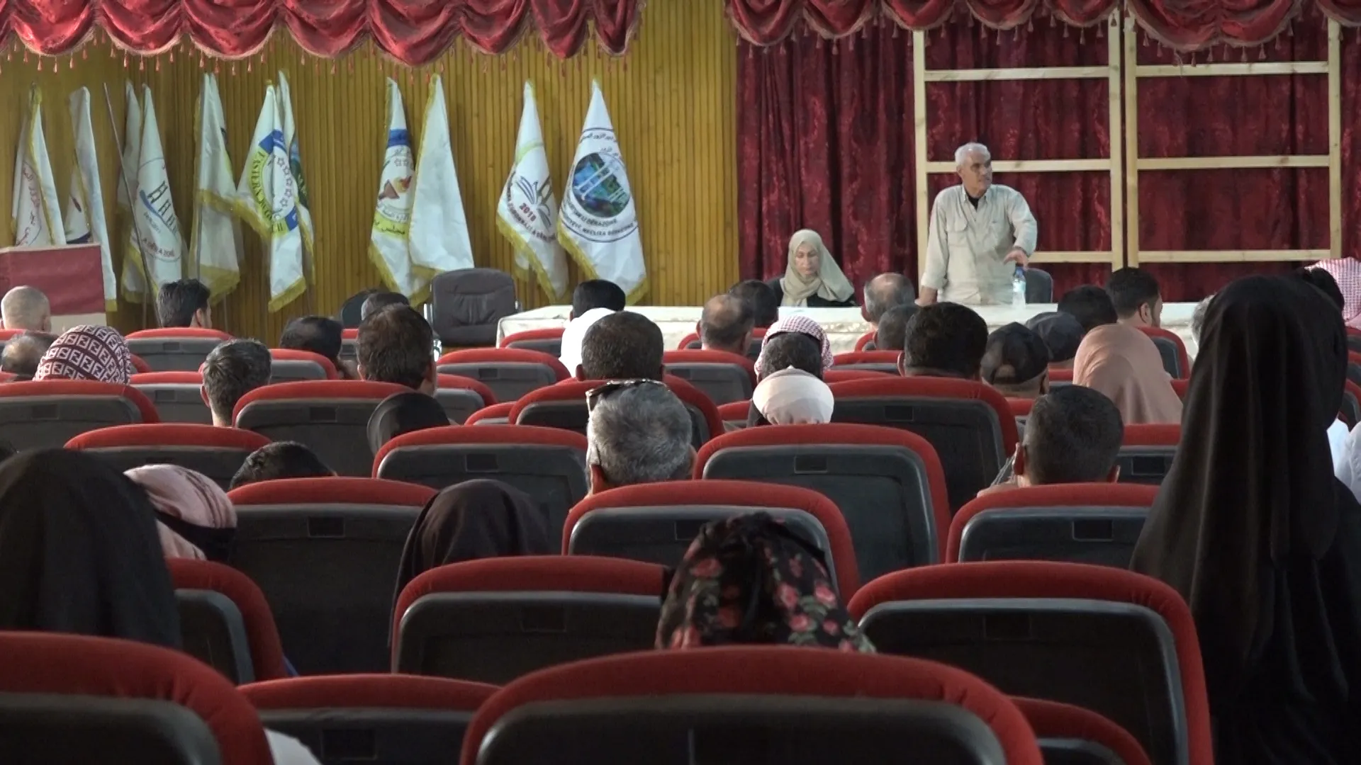محاضرة تعريفية بقفزة 15 آب وحياة الشهيد معصوم قورقماز في دير الزور