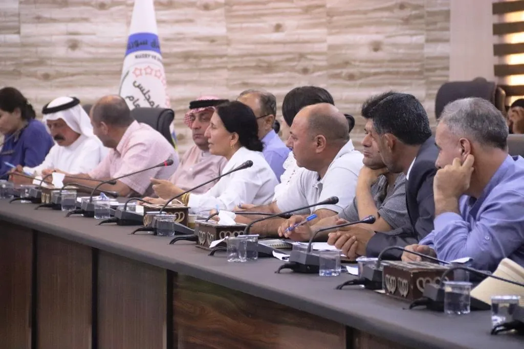 أهمها زيادة كميات الخبز والمحروقات المجلس العام ينهي جلسته بعدد من المخرجات