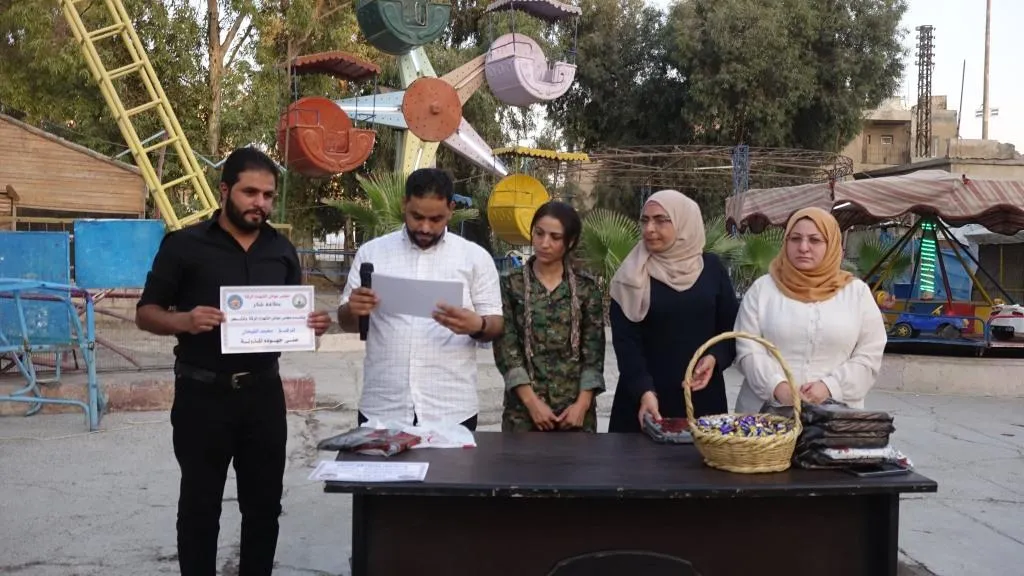 حفل تكريم لأبناء الشهداء في مدينة الرقة