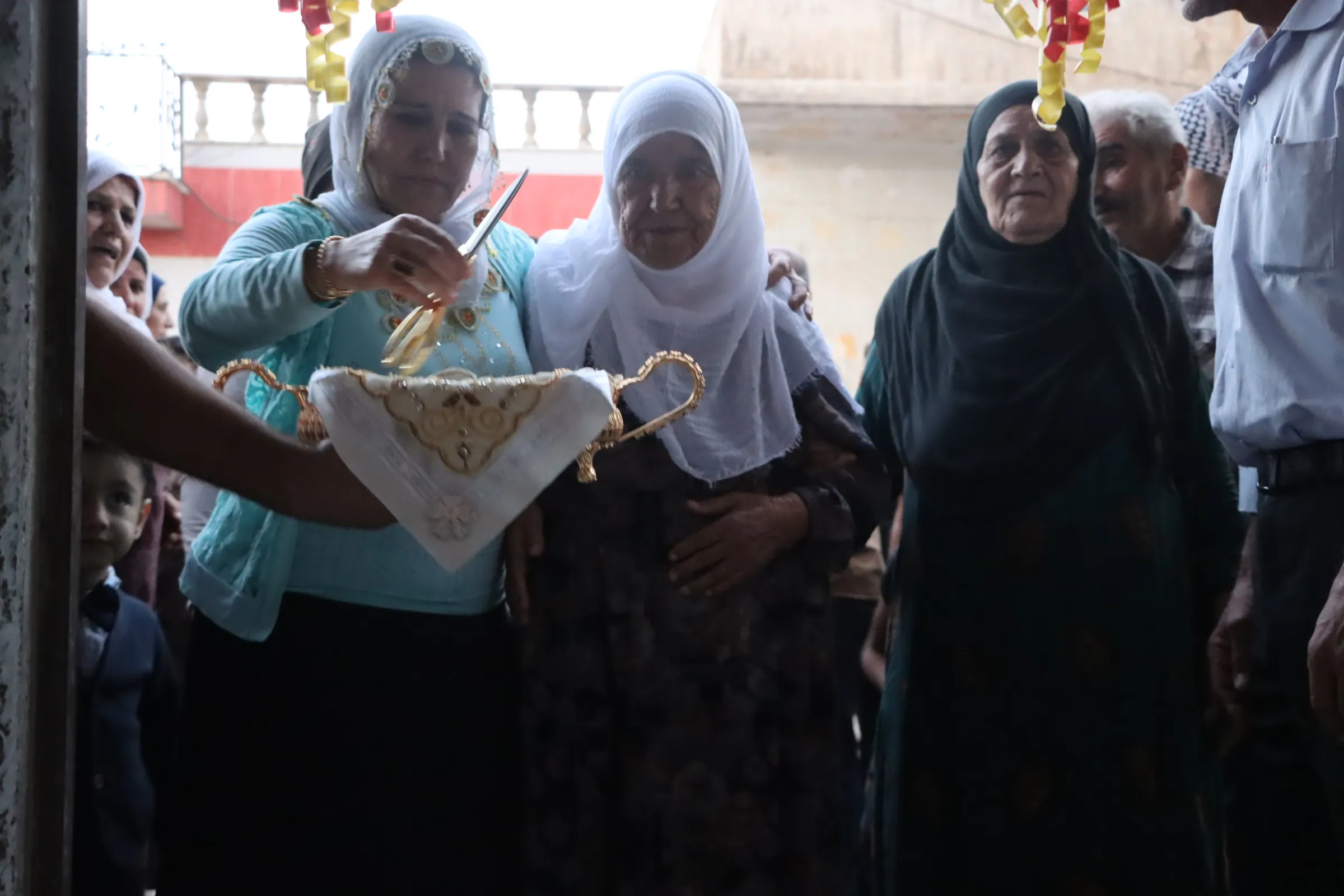 افتتاح أكاديمية أيديولوجية بمبادرة شعبية في حي قدور بك